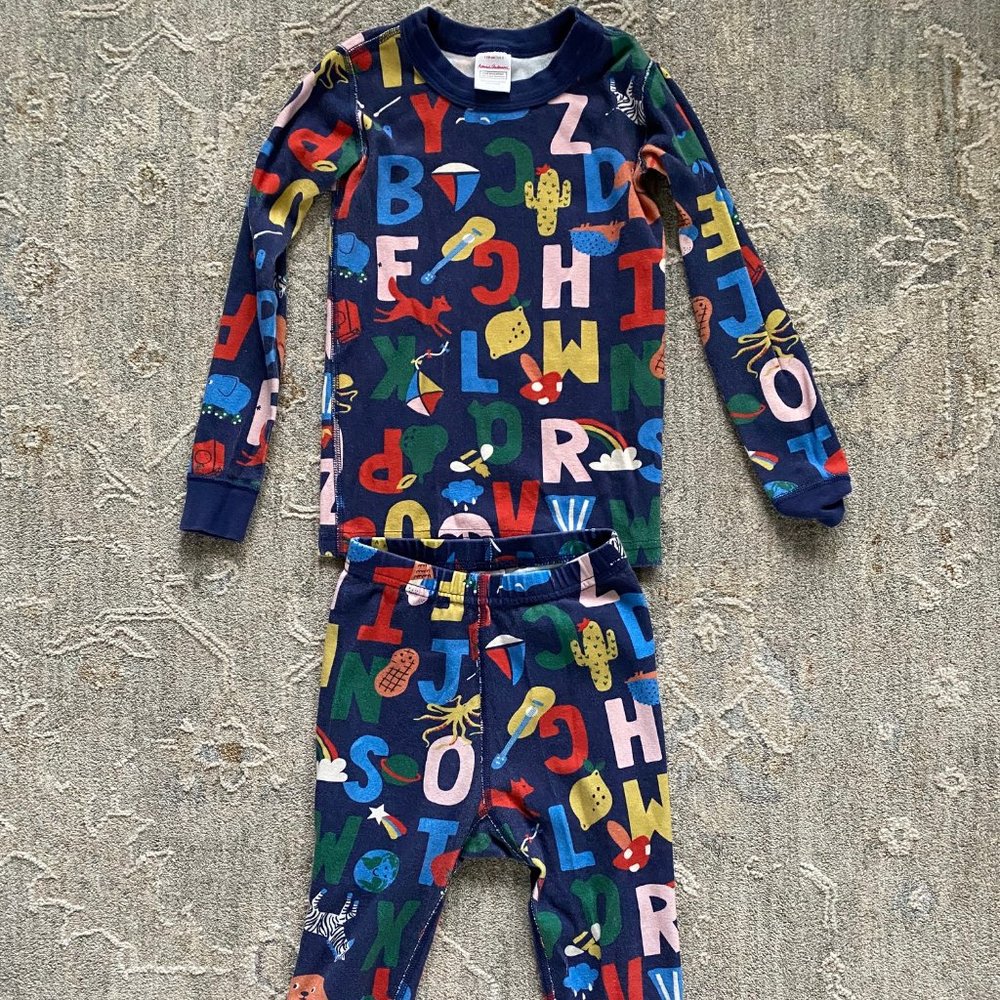 Hanna Andersson Kids Size 5/5T Alphabet Pajamas